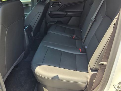 Used 2025 Chevrolet Colorado W/T w/ WT Custom Package RWD image 5
