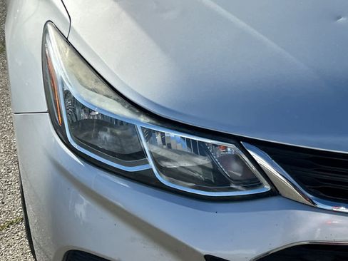 Used 2017 Chevrolet Cruze LS image 8
