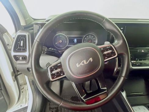 Used 2022 Kia Sorento S FWD image 12