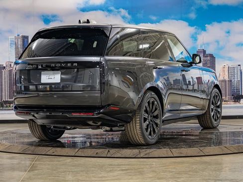 New 2026 Land Rover Range Rover SE image 8