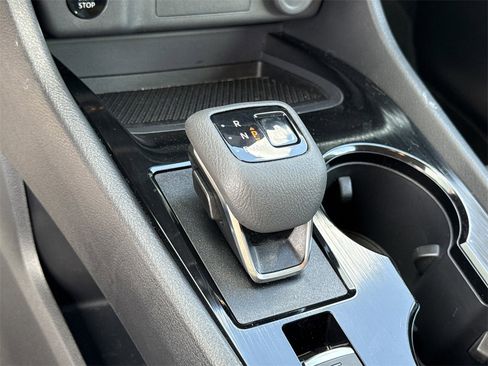 Certified 2025 Nissan Rogue S image 34