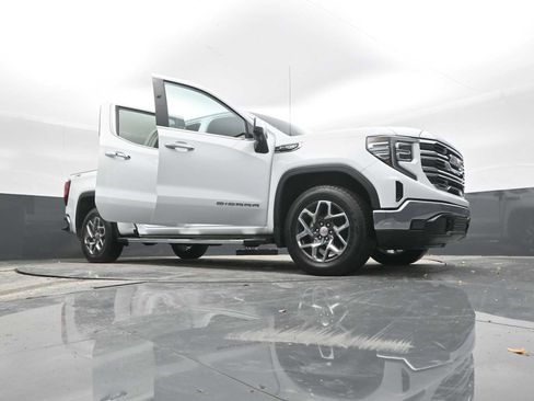 Used 2023 GMC Sierra 1500 SLT w/ SLT Premium Package image 50