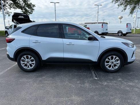 Used 2025 Ford Escape Active AWD/4WD image 4