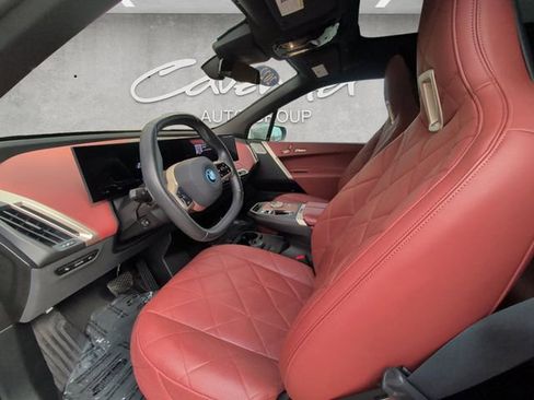 Used 2022 BMW iX xDrive50 w/ Premium Package image 19