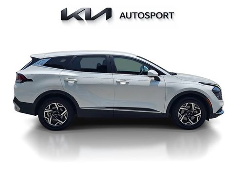 Certified 2024 Kia Sportage LX FWD image 7