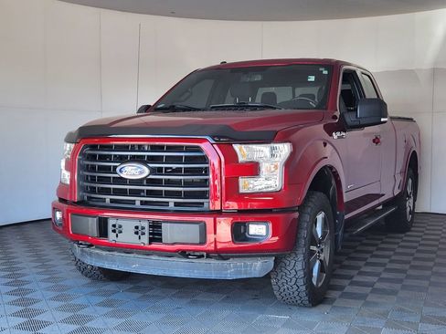 Used 2015 Ford F150 XLT w/ Equipment Group 302A Luxury AWD/4WD image 3