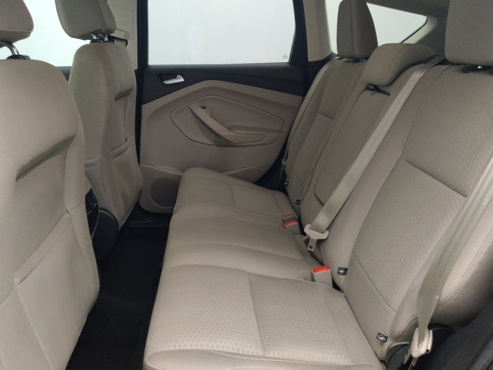 Used 2017 Ford Escape SE FWD image 18