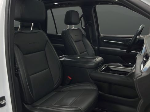 Used 2023 GMC Yukon Denali AWD/4WD image 23
