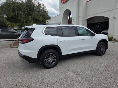 Used 2025 GMC Acadia Elevation FWD image 13