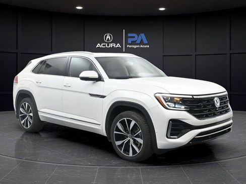 Used 2025 Volkswagen Atlas Cross Sport SEL Premium R-Line AWD/4WD image 32