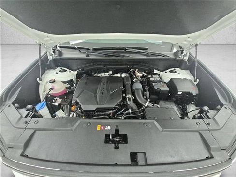 Used 2025 Hyundai Santa Fe Limited FWD image 27