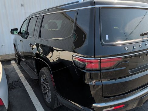 Used 2024 Jeep Wagoneer L Series II w/ Flexible Seating Group image 5