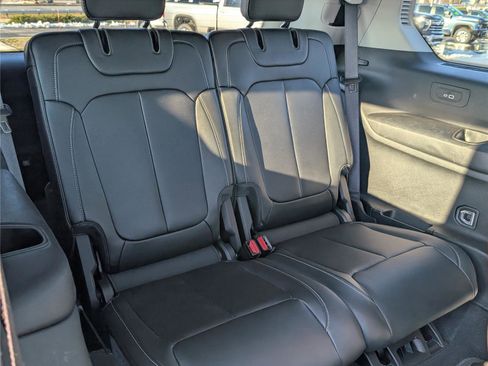 Used 2022 Jeep Grand Cherokee L Limited image 11