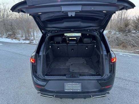 Used 2025 Land Rover Range Rover Sport SE image 7