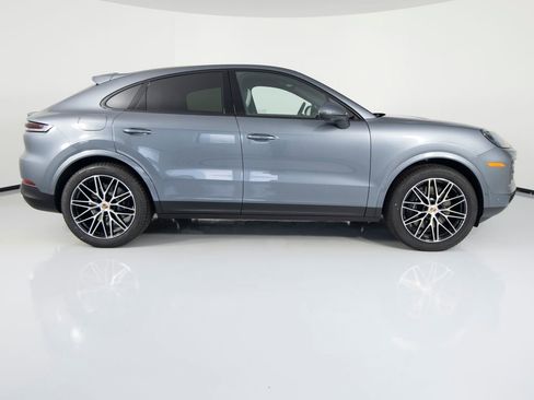 New 2026 Porsche Cayenne Coupe AWD/4WD image 10