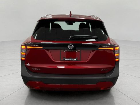 Certified 2025 Nissan Kicks SV w/ SV Premium Package AWD/4WD image 3