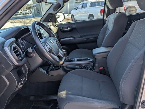 Certified 2019 Toyota Tacoma TRD Off-Road w/ Technology Package image 15