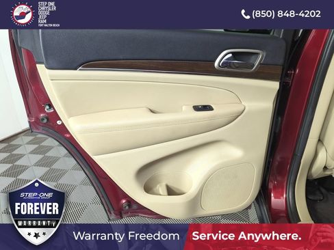 Used 2017 Jeep Grand Cherokee Limited RWD image 25