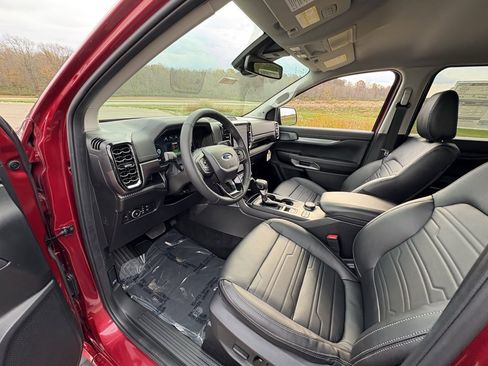 New 2025 Ford Ranger Lariat w/ Convenience Package image 39
