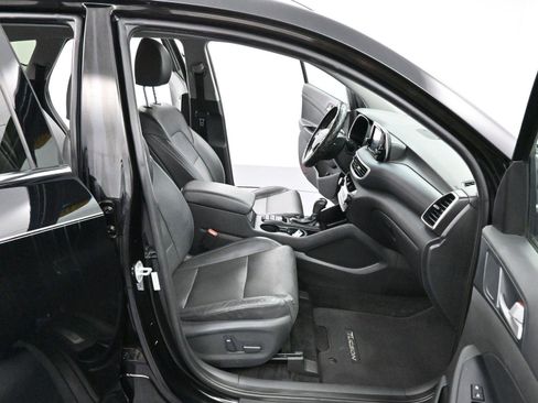 Used 2020 Hyundai Tucson Limited image 30