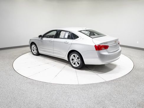 Used 2015 Chevrolet Impala LT w/ Convenience Package FWD image 29