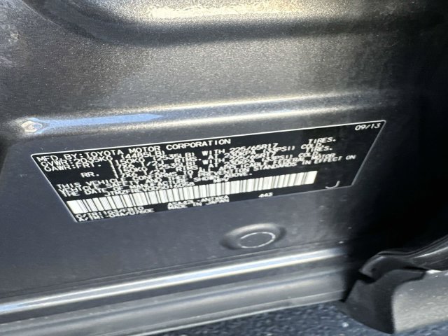 Used 2013 Toyota RAV4 LE FWD image 31