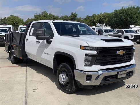 Used 2024 Chevrolet Silverado 3500 W/T w/ WT Convenience Package AWD/4WD image 3