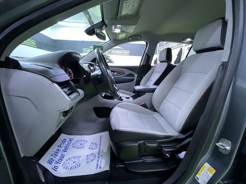 Used 2021 GMC Terrain SLE image 18