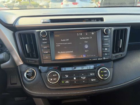 Used 2018 Toyota RAV4 XLE FWD image 36