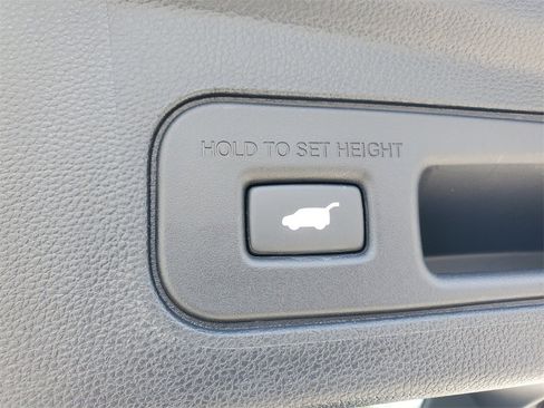 Used 2026 Acura MDX w/ Technology Package image 9