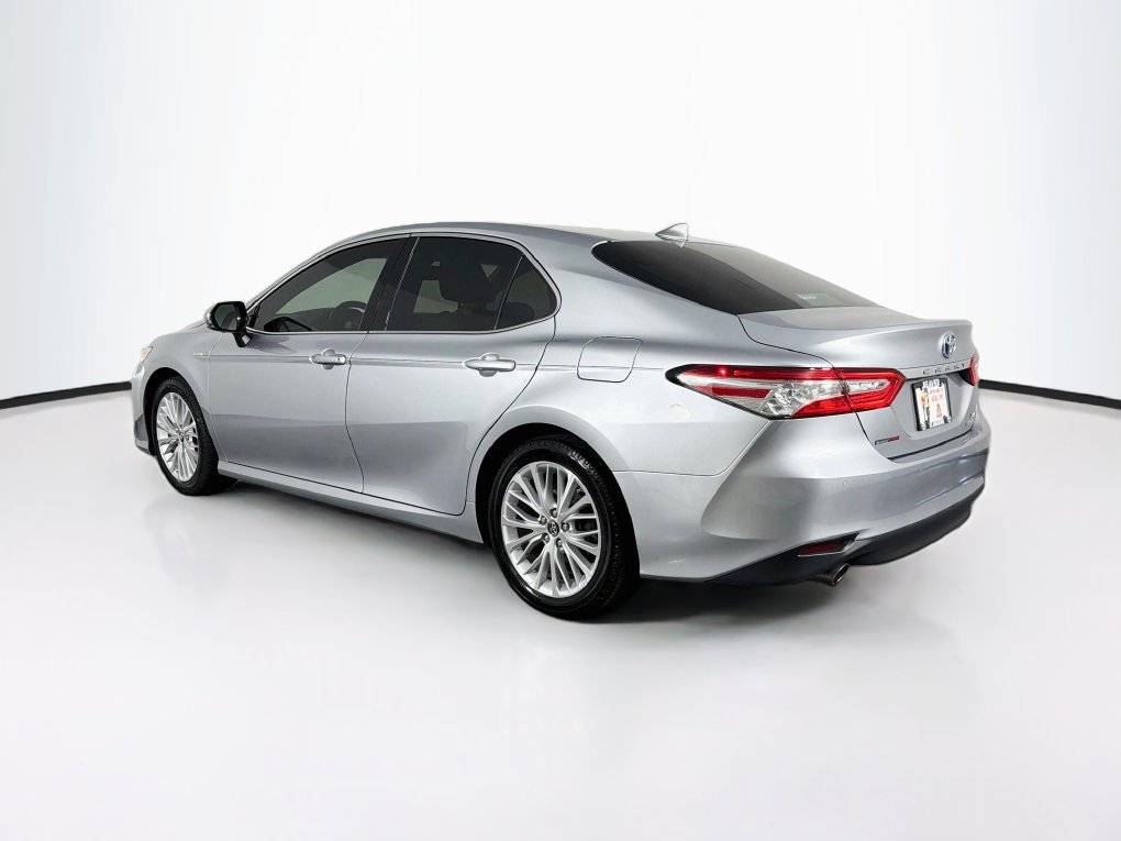 Used 2018 Toyota Camry XLE w/ Audio Package FWD image 7
