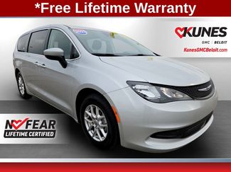 Used 2023 Chrysler Voyager LX video 1