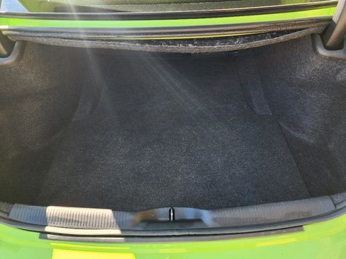 Used 2019 Dodge Charger SXT image 4