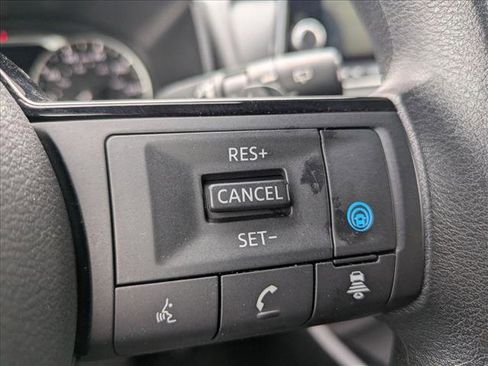 Used 2023 Nissan Rogue SV AWD/4WD image 14