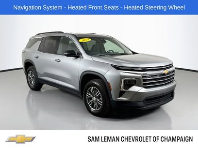 Used 2024 Chevrolet Traverse LT