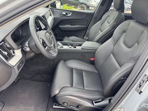 Certified 2025 Volvo XC60 B5 Ultra AWD/4WD image 8