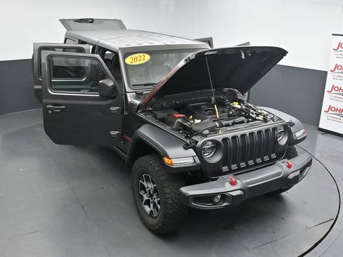 Used 2022 Jeep Wrangler Unlimited Rubicon w/ LED Lighting Group AWD/4WD image 40