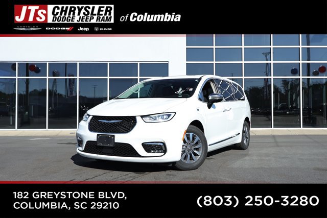 Used 2023 Chrysler Pacifica Limited FWD image 1