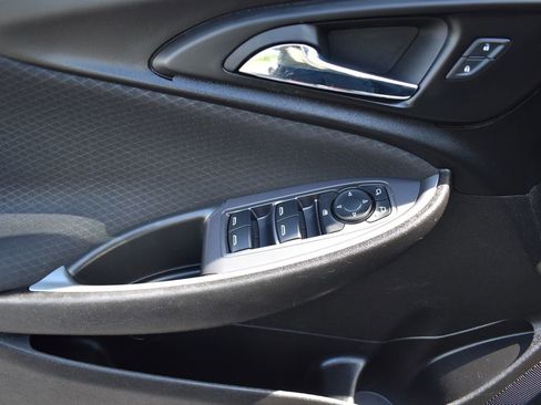 Used 2023 Chevrolet Malibu RS FWD image 18