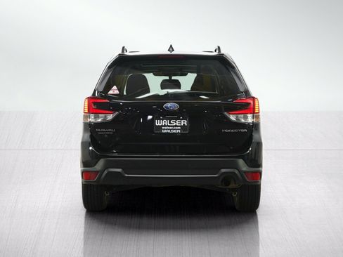 Used 2024 Subaru Forester Premium AWD/4WD image 4