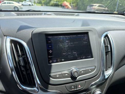 Certified 2024 Chevrolet Equinox LT FWD image 23