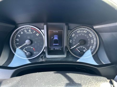 Certified 2021 Toyota Tacoma TRD Off-Road w/ TRD Premium Off Road Package image 21