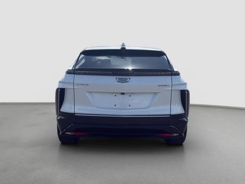 Used 2024 Cadillac Lyriq Luxury AWD/4WD image 5
