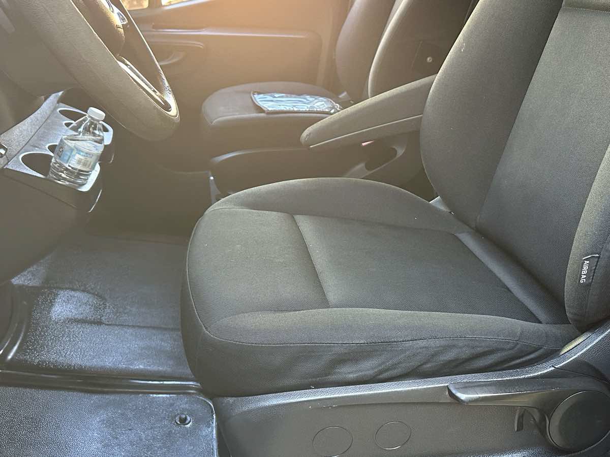 Used 2019 Mercedes-Benz Sprinter 144 image 11
