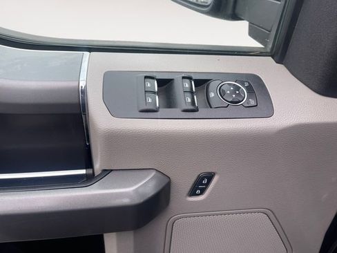 Used 2016 Ford F150 XLT w/ Equipment Group 301A Mid image 24