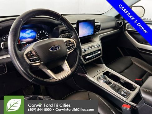 Used 2021 Ford Explorer XLT w/ Equipment Group 202A image 3