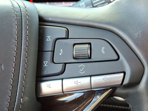 Used 2024 Cadillac Escalade Sport Platinum w/ LPO, ONYX Package image 22