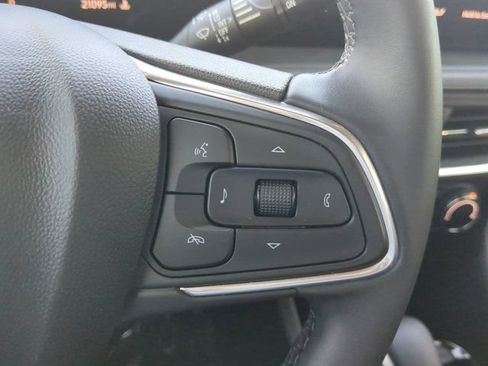 Used 2025 Buick Encore GX Sport Touring w/ Advanced Technology Package FWD image 23