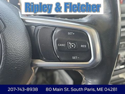 Used 2020 Jeep Wrangler Unlimited Sahara AWD/4WD image 21