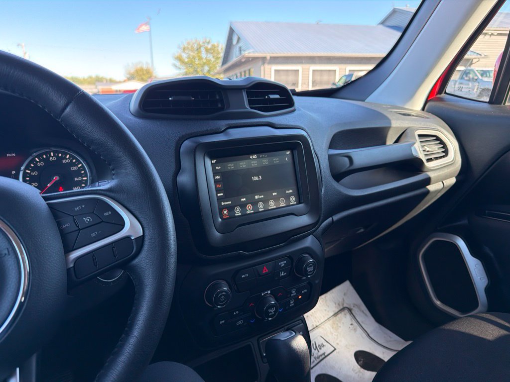 Used 2021 Jeep Renegade Latitude w/ Convenience Group FWD image 26